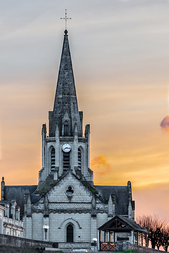 coucherdesoleil sunset ciel eglise paysage bréhémont centrevaldeloire france fr indreetloire church sky orange loirevalley