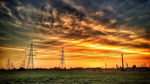 sunset sky tower clouds pylon powerline hdr iphone pseudohdr 400kv iphonography snapseed