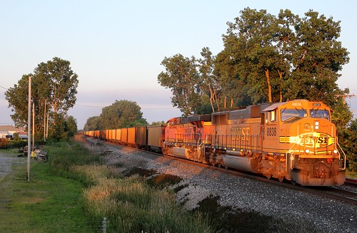 railroad sunset train indiana coal freight bnsf unit csx emd csxt nappanee 8838 sd70mac e937