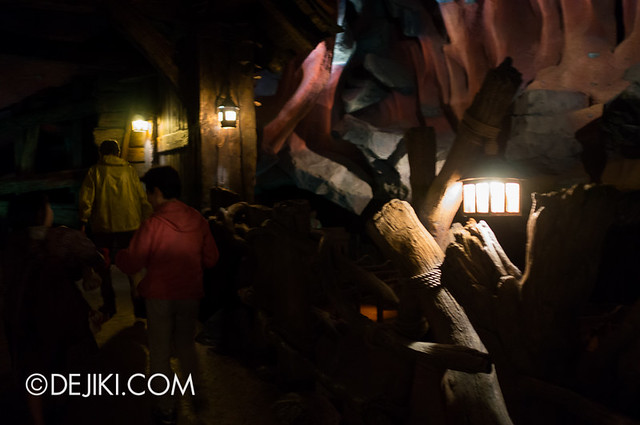 Splash Mountain - Unload and Exit