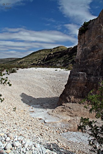 newmexico rocks geology limestones fieldexcursion canon7d canonefs18135mmf3556is zeesstof newmexicogeology