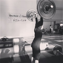 @shurrley and her first encounter with Fran. 10min @ 40lbs. Well done girl!