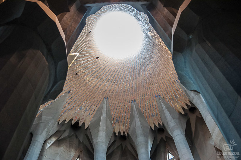 Fotos espectaculares del interior de la Sagrada Familia de Gaudí