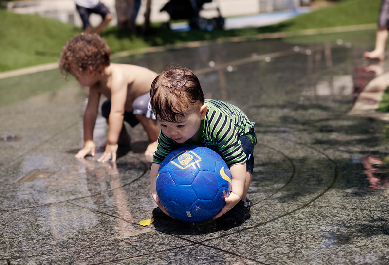 klyde warren toddler splash park, summer 2013