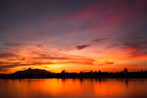 travel sunset sky night landscape sarawak malaysia kuching sunsetting manfrotto firesky sarawakriver canon5dii pwpartlycloudy sungaisantubong