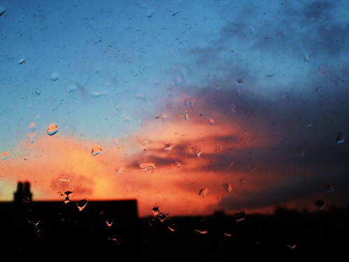 pink blue autumn red sky storm abstract cold colour window water rain dark skyscape grey skies colours dundee dusk shapes vivid dirt raindrops windowview skyscapes ephemeral windowreflection wateronglass novemberrain autumnweather dundeeweather dundeeatdusk skyscapesphotography dundeeskyscape