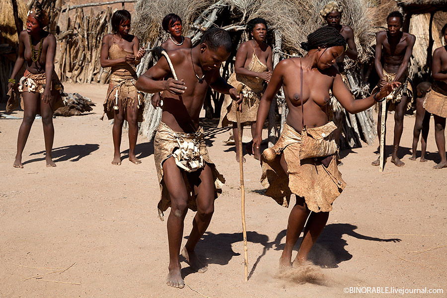 The South African Damara tribe daily life ©binorable.livejournal.com