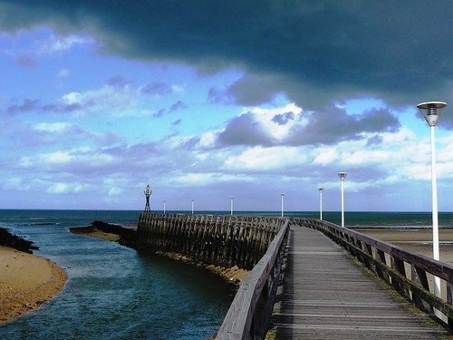 blue sea sky cloud mer clouds pier jetty bleu ciel normandie nuage nuages normandy calvados jetée pasaaseway