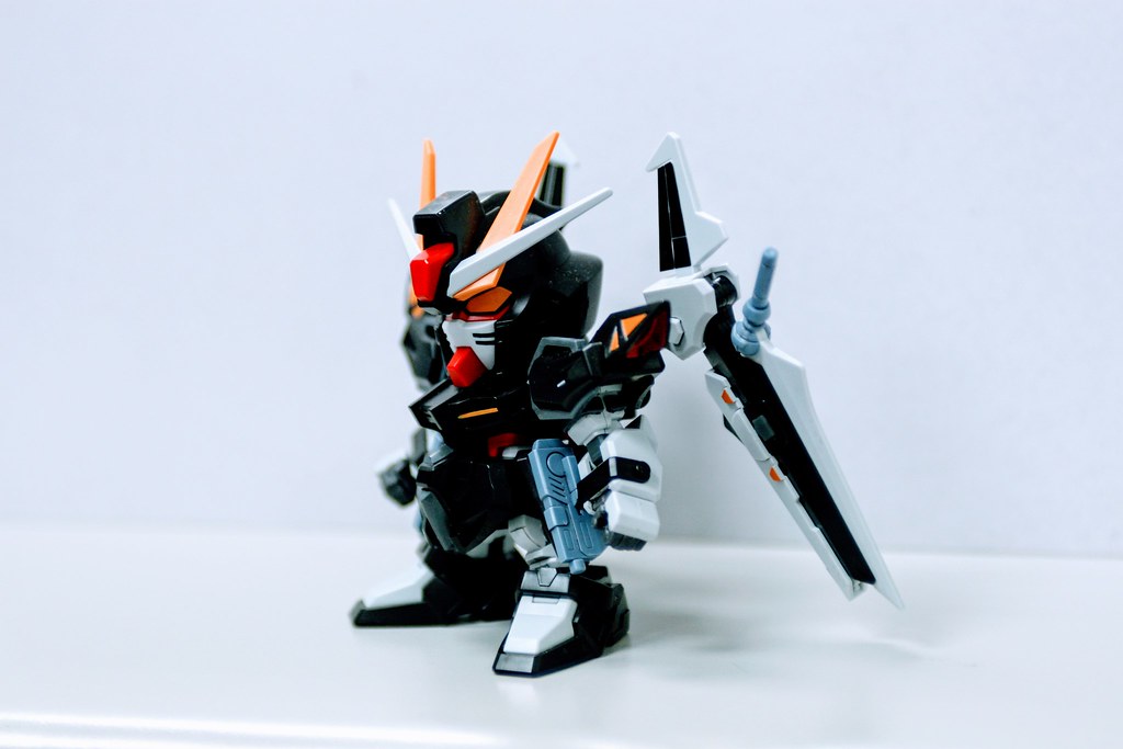 Gundam SEED CE73- Strike Noir Gundam