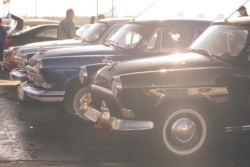 auto light sunset classic car vintage russia gaz retro siberia soviet oldtimer omsk volga m21 волга омск газ