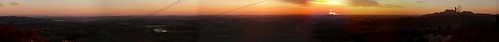 sunset panorama soleil coucher provence alpilles canigou opies réfraction eyguières