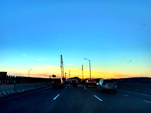 driving ontheroad interstate i95 cars highway sunset color outdoor iphoneography iphone newhaven ct connecticut usa citypoint sky road appleiphone7 phoneography perspective unitedstates northamerica