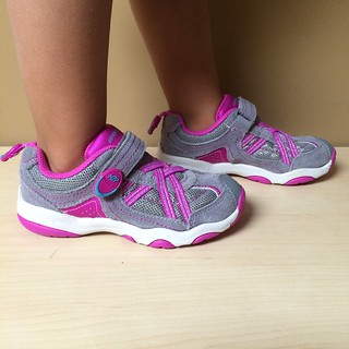 stride rite at tiny soles