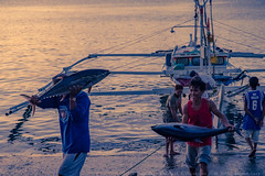 Fishermen at Dalahican FIsh Port