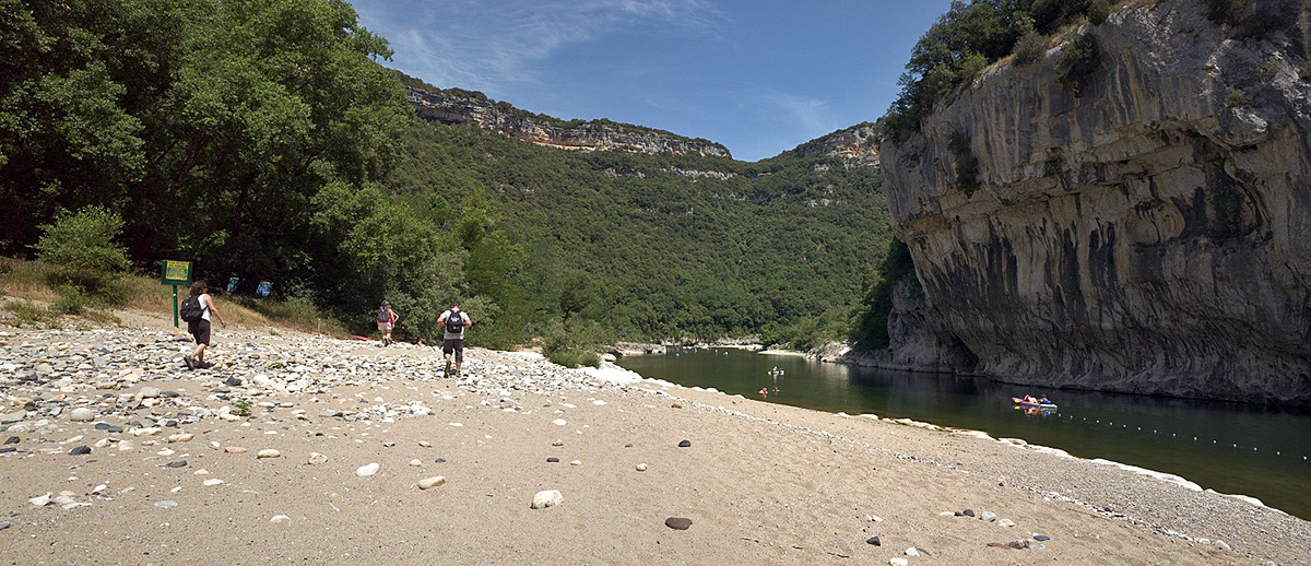 Les gorges de l'Ardèche à pied 14531515471_91863c0fc2_o