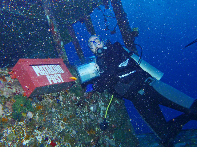 Mataking underwater postbox
