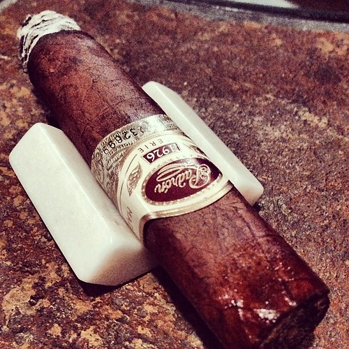 #nowsmoking #padron #cigar #cigarporn #stogiestand #botl #cigars #cigaraficionado