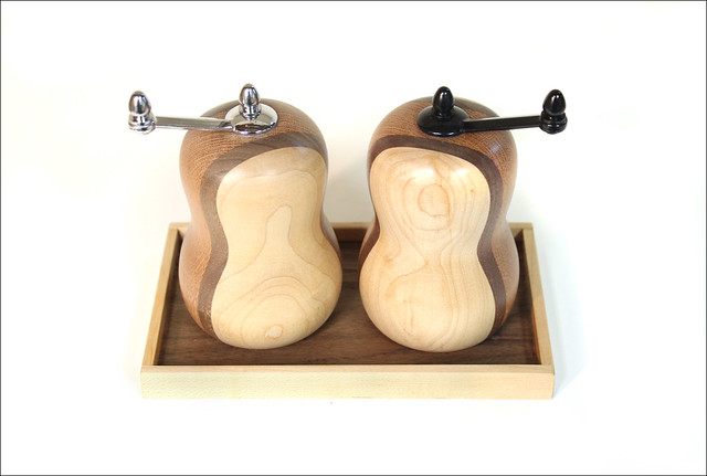 Salt and Pepper Grinders with Tray (2)