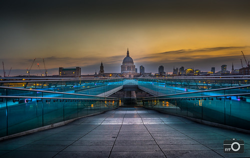 england london architecture sunrise unitedkingdom photowalk stpaulscathedral milenniumbridge lfm:eventid=lfman2014