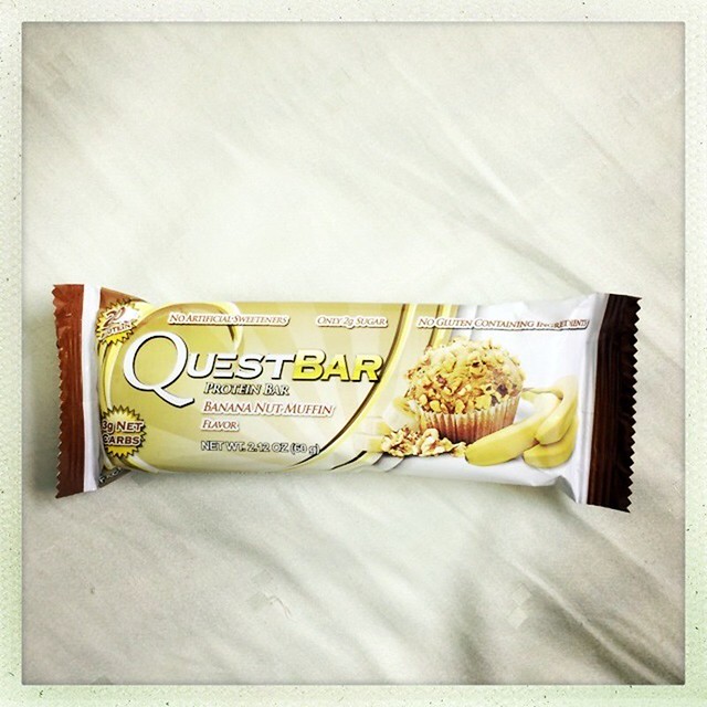 Quest Bar review - banana nut muffin