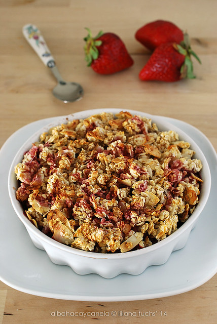 Strawberry crumble with stevia