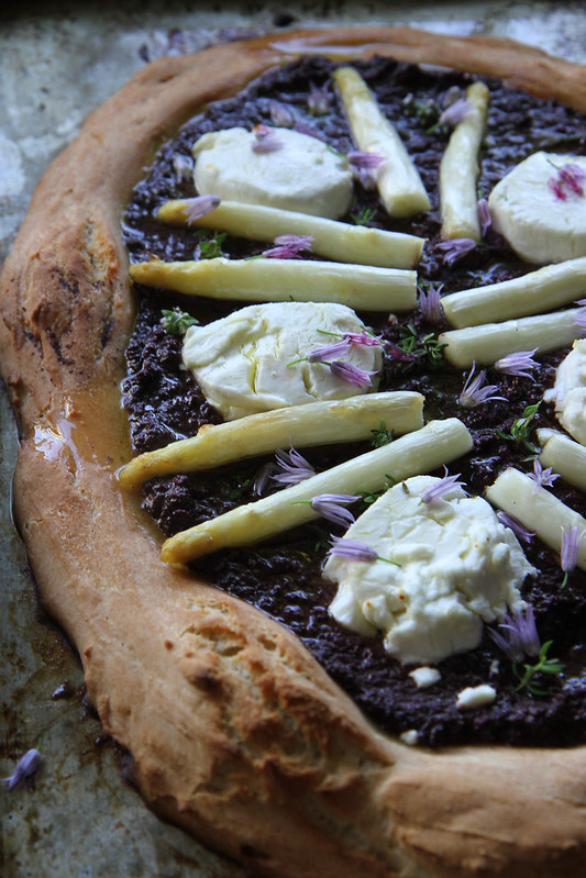 Olive Tapenade, White Asparagus and Goat Cheese Pizza