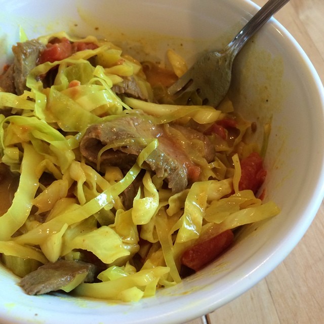 Day 17, #whole30 - dinner (tomato cabbage curry with leftover steak)