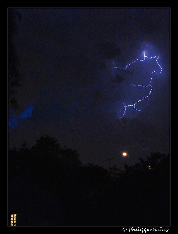 Eclairs - lightning storm