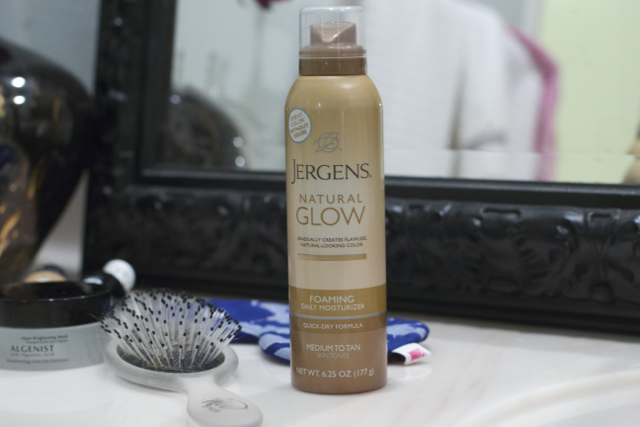 Jergens Natural Glow Foaming Daily Moisturizer Review