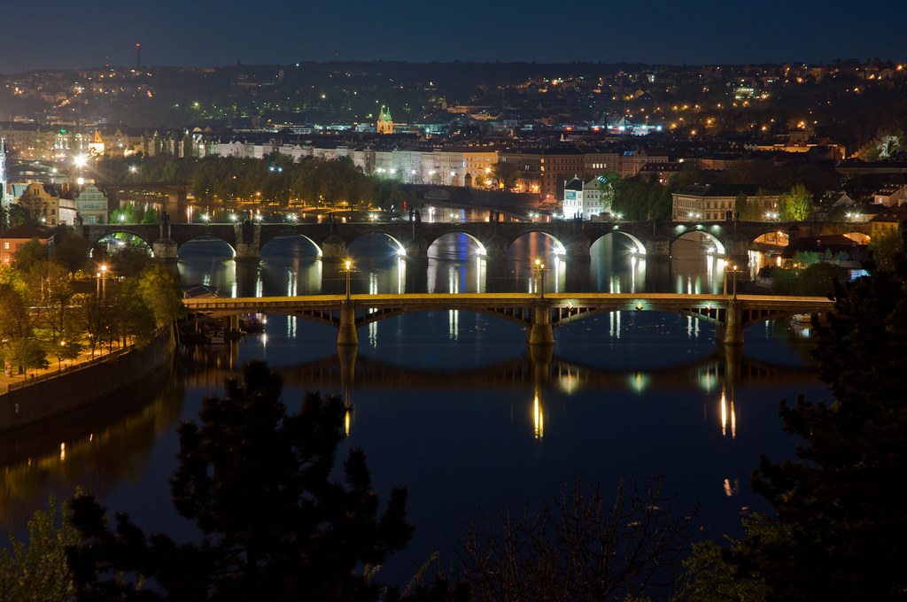 Сascade of bridges at night / Каскад мостов ночью