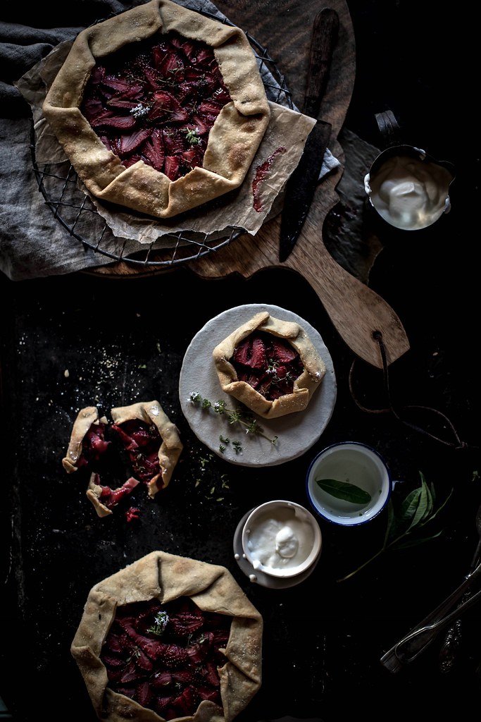 Local Milk x Little Upside Down Cake Portugal Styling & Photography Workshop | Strawberry Galette
