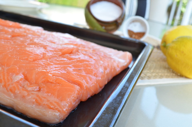 Foto de receta paleo de salmón especiado al horno
