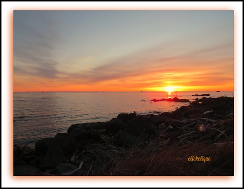 sky sun color colour water sunrise bay coast fishing rocks newbrunswick shore lobster bayofchaleur 8lobsterboats