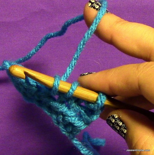 Stitchopedia-Crochet-Getting-Started-Half-Double-Crochet-Step-4
