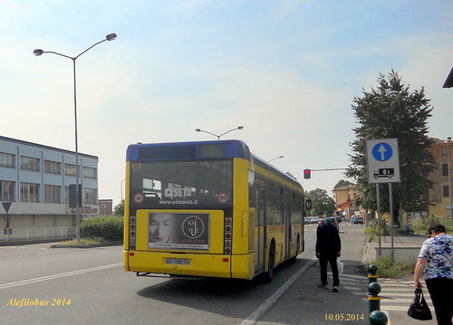 autobus Busotto n°58 nel quartiere Madonnina - linea 5