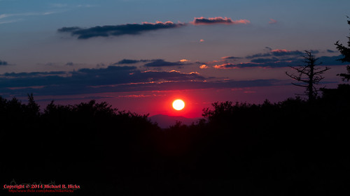 sunset usa landscape geotagged virginia unitedstates hiking backpacking troutdale pinemountain fairwood mountrogersnationalrecreationarea canon7d sigma18250mmf3563dcmacrooshsm geo:lat=3666916667 geo:lon=8151241764