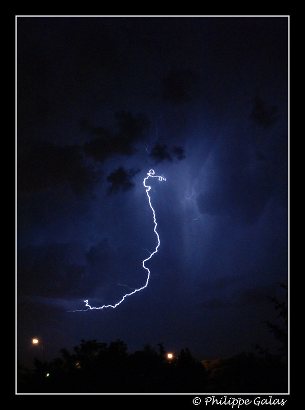 Eclairs - lightning storm