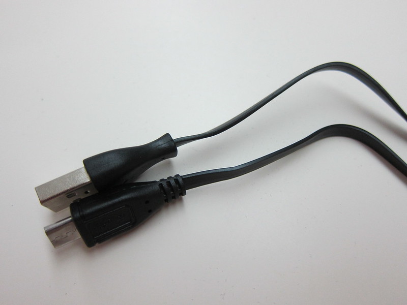 Mactrix Dual 9000 Portable Battery - Flat USB Cable