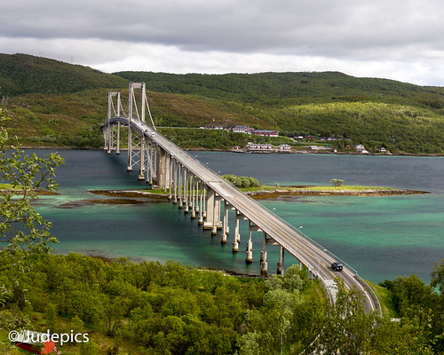 bridge norway arctic vesterålen hinnøya tjeldsundbridge