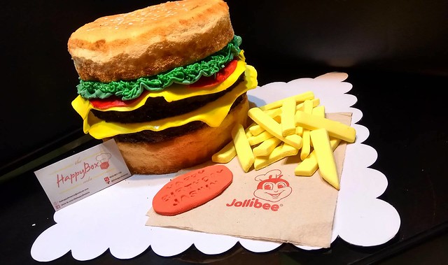 Burger Cake by Lou Ann of The Happy Box Mla