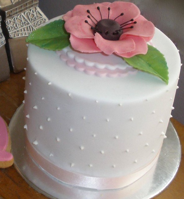 Cake by Julie's Cake Decorating