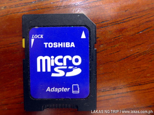 MicroSD Adapter comes with a Lock Switch.