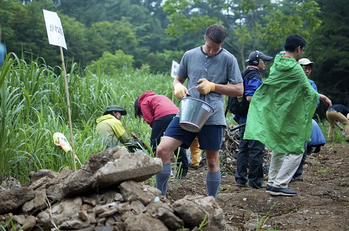 Helping the Fujisan Club with a site clean-up