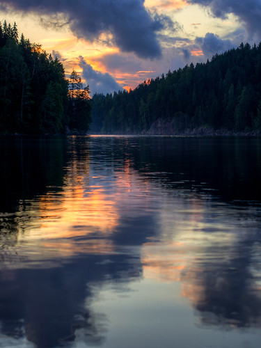 sunset sun lake nature suomi finland geotagged hdr luontokuva naturephotography järvi auringonlasku aurinko tonemapped tonemap 5exp kuhmoinen isojärvi luonnonvalokuvaus