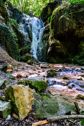 italia falls waterfalls emiliaromagna serramazzoni bucamante monfestino