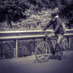 Life is like riding a bicycle, you don-t fall off unless you stop pedaling.  #bicycle #blackandwhite - Photo of Saint-Georges-sur-Moulon
