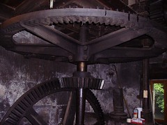 Mécanisme de renvoi du moulin de la Commanderie - Photo of Alligny-Cosne