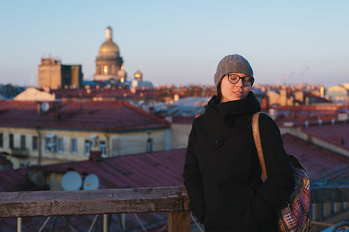 portrait girl eyes glasses beauty light russia saintpetersburg bokeh landscape architecture cathedral city cityscape roof roofs sky skyscape blue