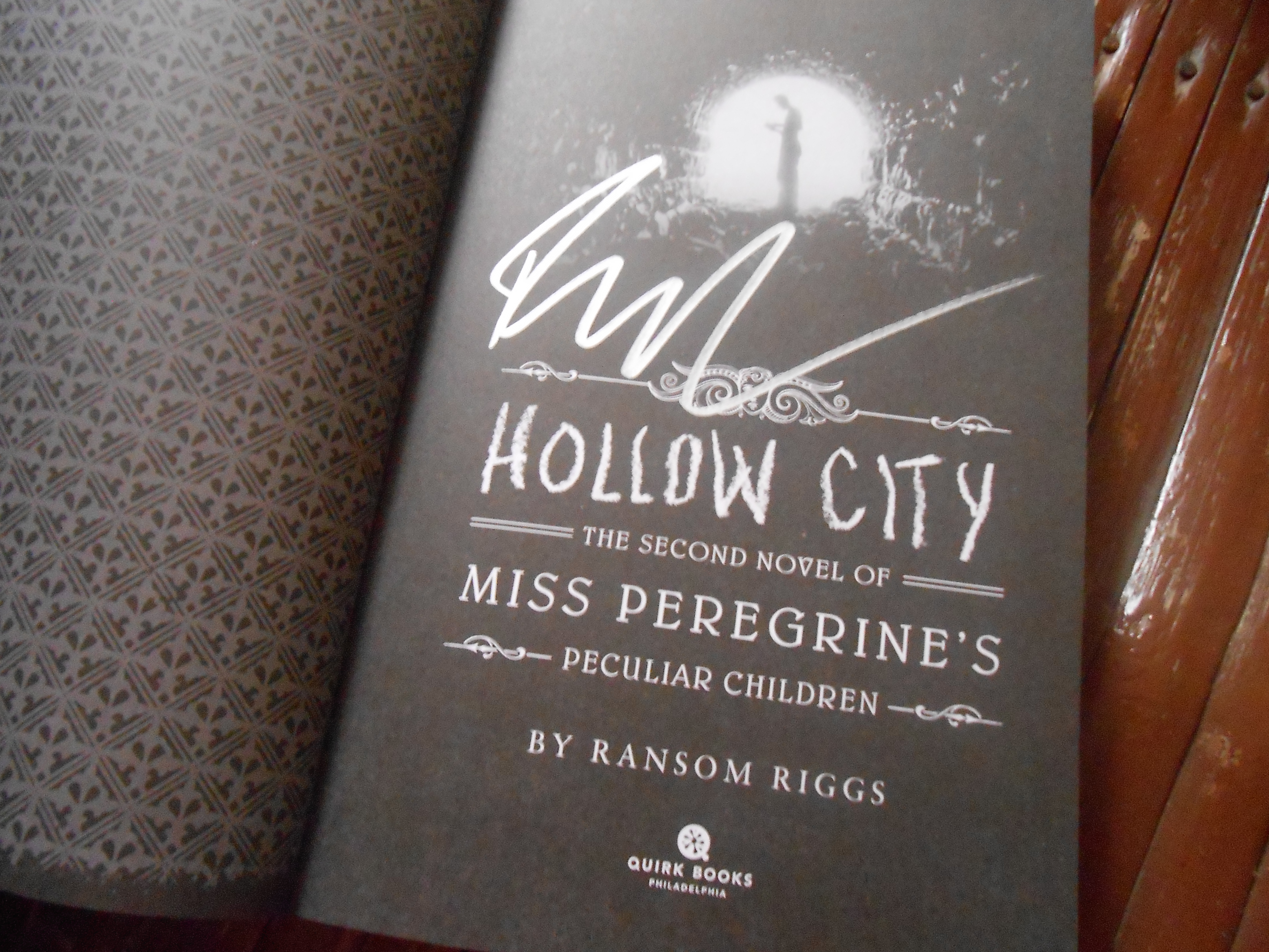 hollow_signed