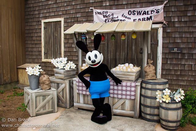 Meeting Oswald the Lucky Rabbit for the first time!